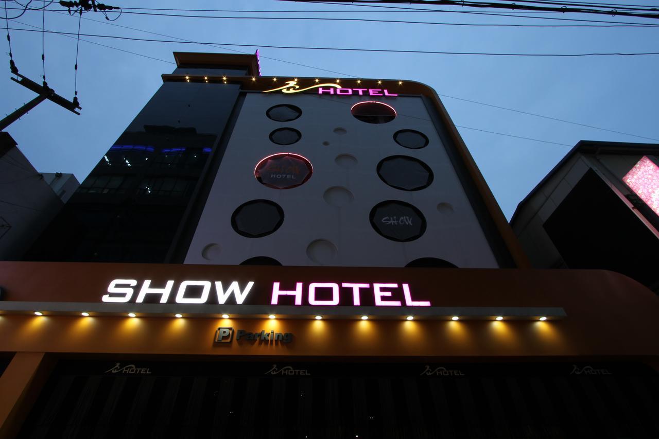 Show Hotel Pyeongtaek Εξωτερικό φωτογραφία